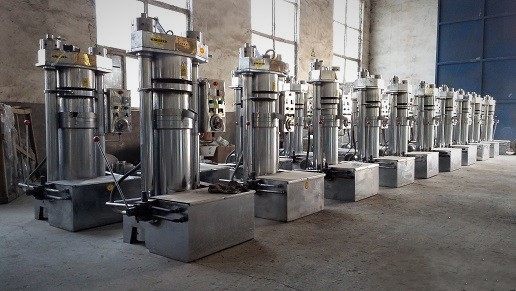 液壓榨油機2.jpg 液壓榨油機2.jpg